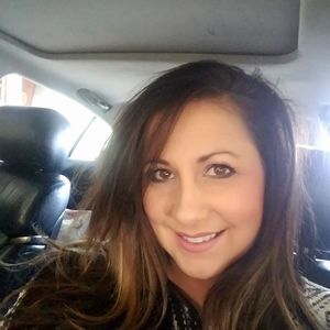 Meet your Posher, Leeann